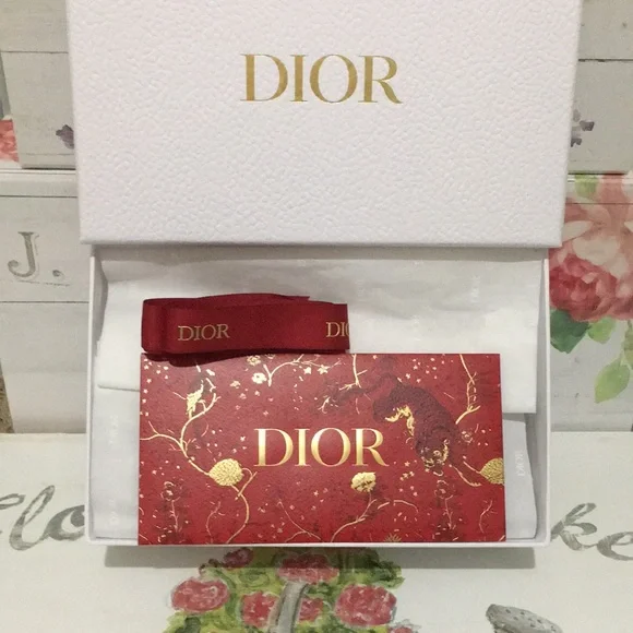 Brand New! DIOR Holiday Red White & Gold Gift Box/Envelope/Tissue/Ribbon Set!❤️✨ - Picture 4 of 15